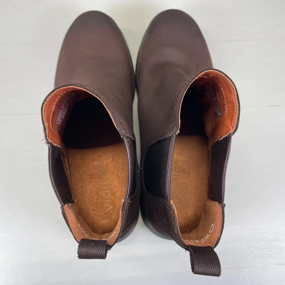 Vionic Evergreen Chelsea Boots Womens Size 9.5 Brown Leather Pull On Shoes
